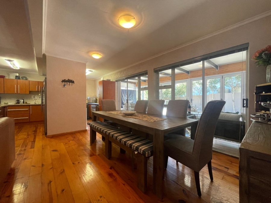 4 Bedroom Property for Sale in Wavecrest Eastern Cape